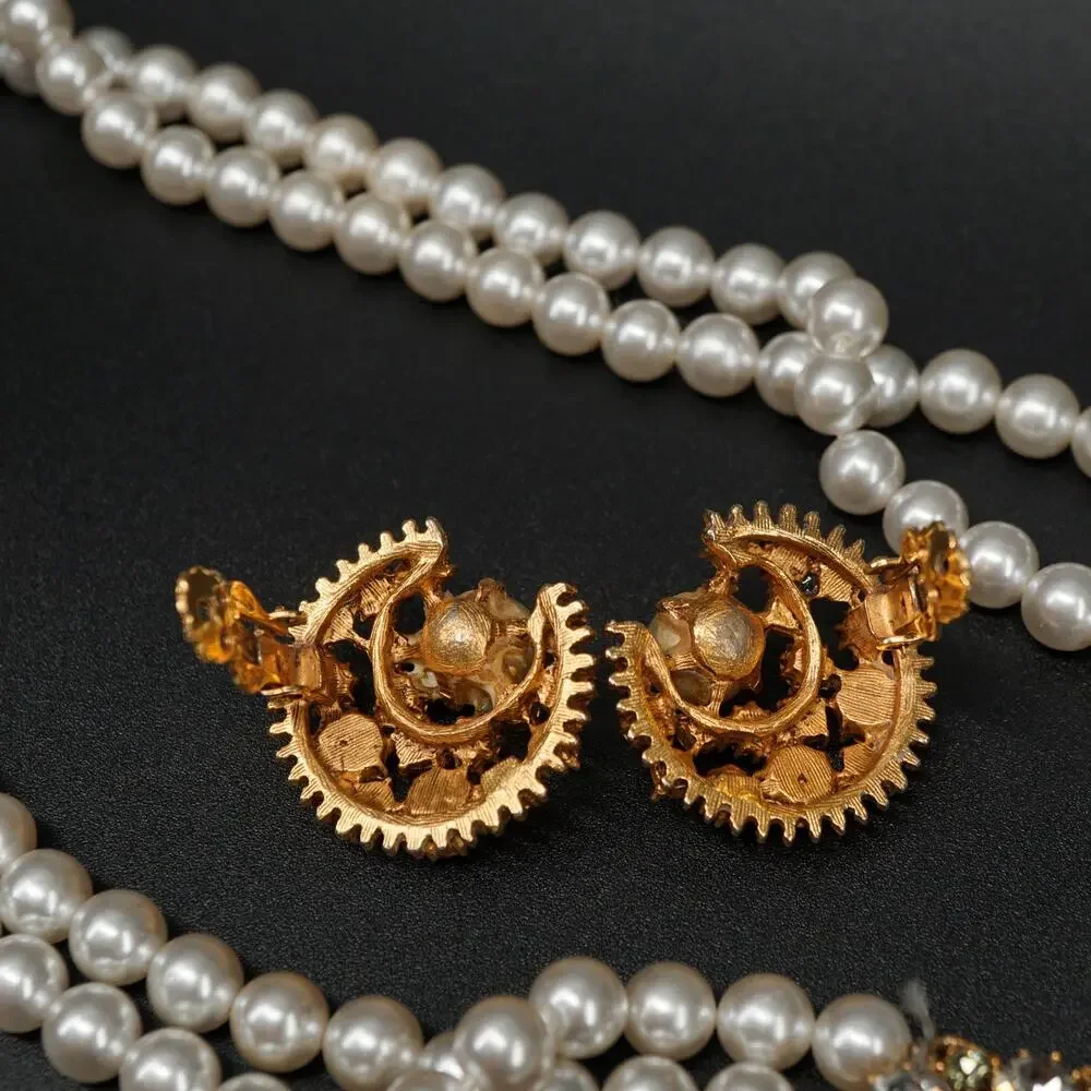 Vintage Hattie Carnegie 1940s Faux Pearl Rhinestone Necklace Earring Set Tassel